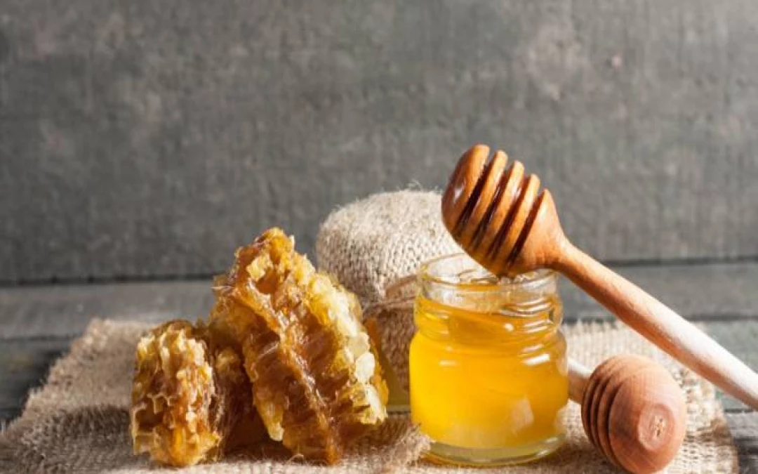 There are many health benefits to raw honey